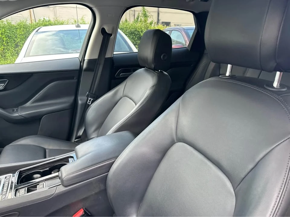 2018 Jaguar F-Pace - Image 8 of 10