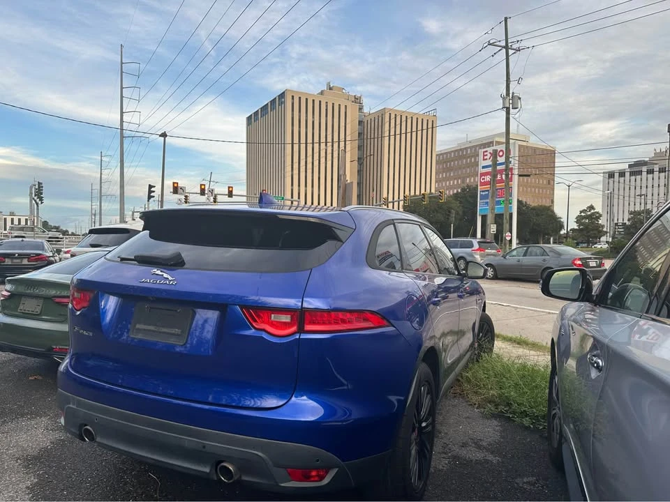 2018 Jaguar F-Pace - Image 3 of 3