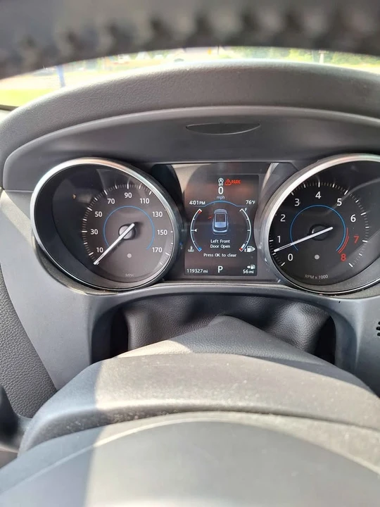 2018 Jaguar F-Pace - Image 8 of 10