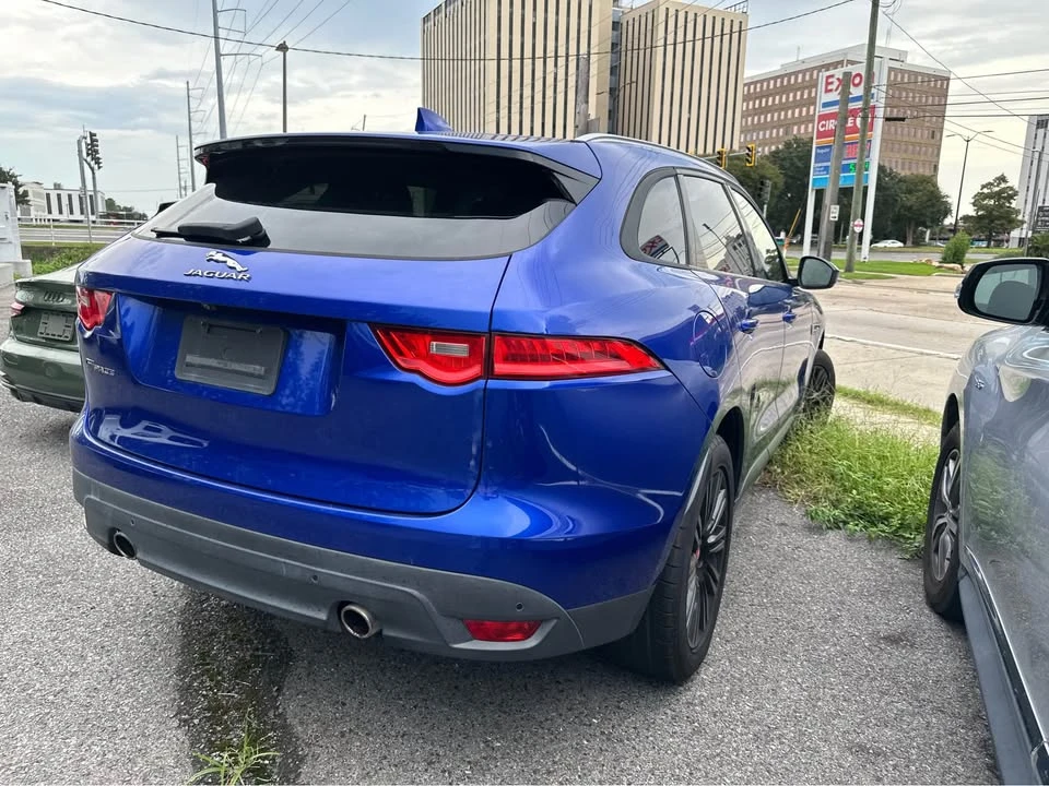 2018 Jaguar F-Pace - Image 3 of 4