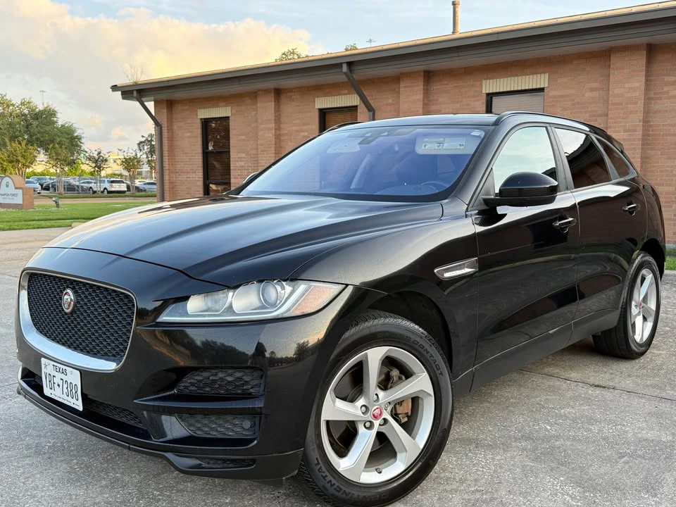 2018 Jaguar F-Pace - Image 17 of 18