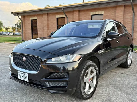 2018 Jaguar F-PACE 35t Premium Sport Utility 4D