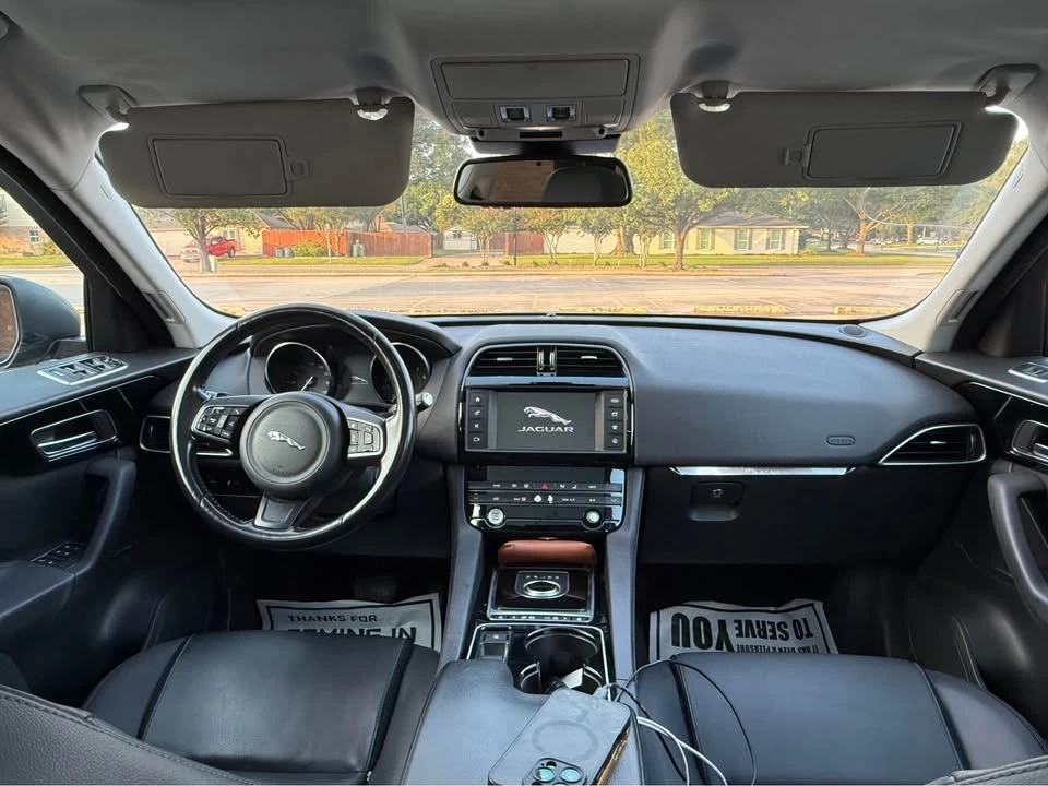 2018 Jaguar F-Pace - Image 15 of 18
