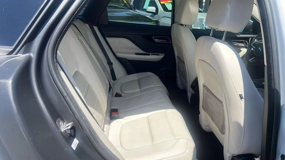 2018 Jaguar F-Pace - Image 16 of 20