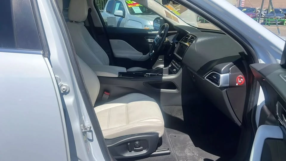 2018 Jaguar F-Pace - Image 14 of 20