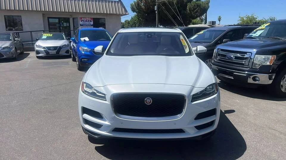 2018 Jaguar F-Pace - Image 2 of 20