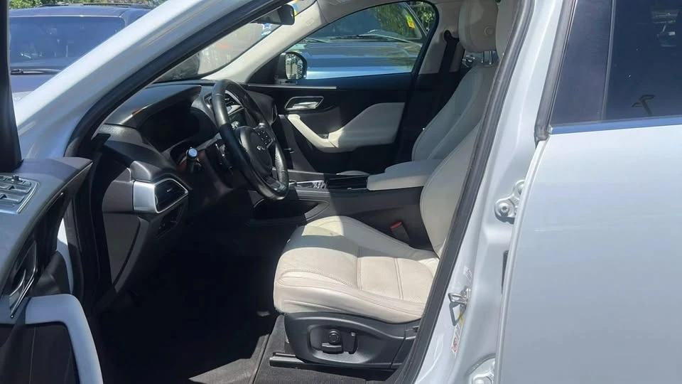 2018 Jaguar F-Pace - Image 10 of 20