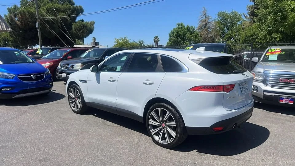 2018 Jaguar F-Pace - Image 4 of 20