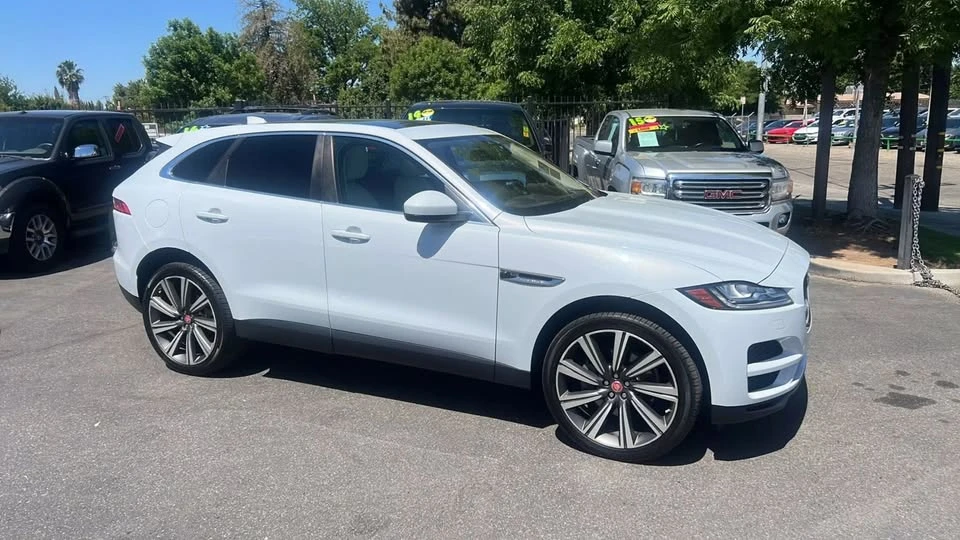 2018 Jaguar F-Pace - Image 5 of 20