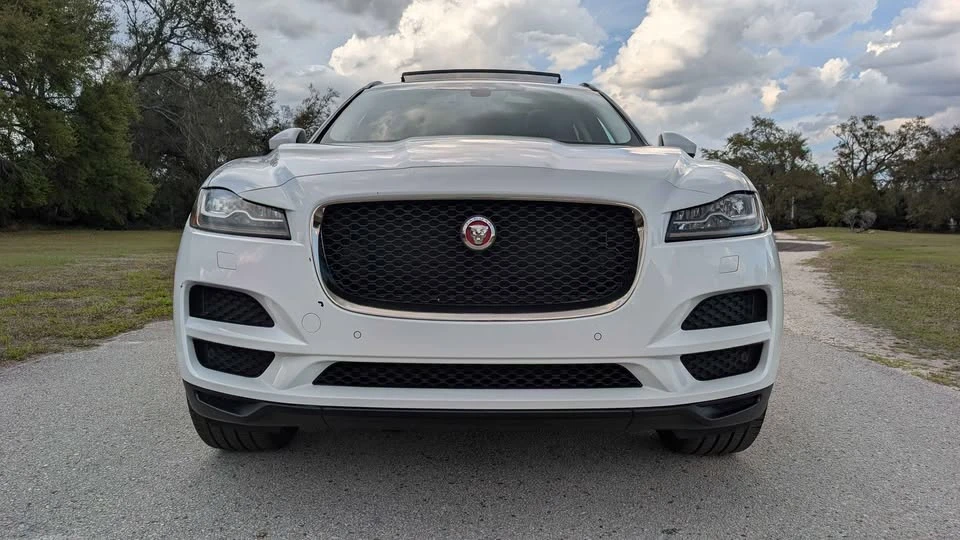 2018 Jaguar F-Pace - Image 9 of 19