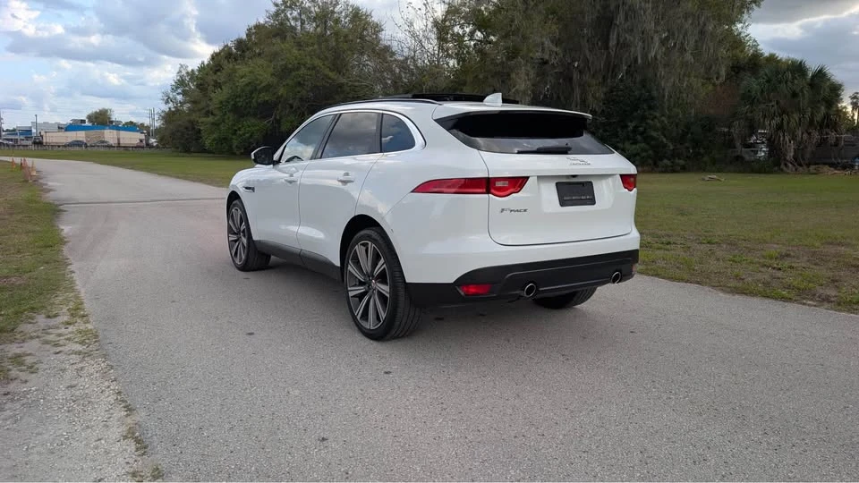 2018 Jaguar F-Pace - Image 4 of 13