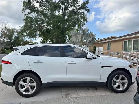2018 Jaguar F-PACE 35t Prestige