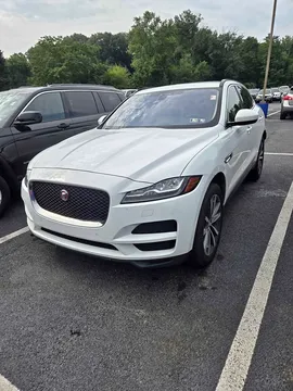 2018 Jaguar F-PACE 35t Prestige Sport Utility 4D