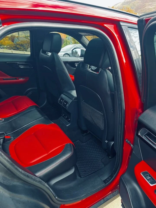 2018 Jaguar F-Pace - Image 15 of 20