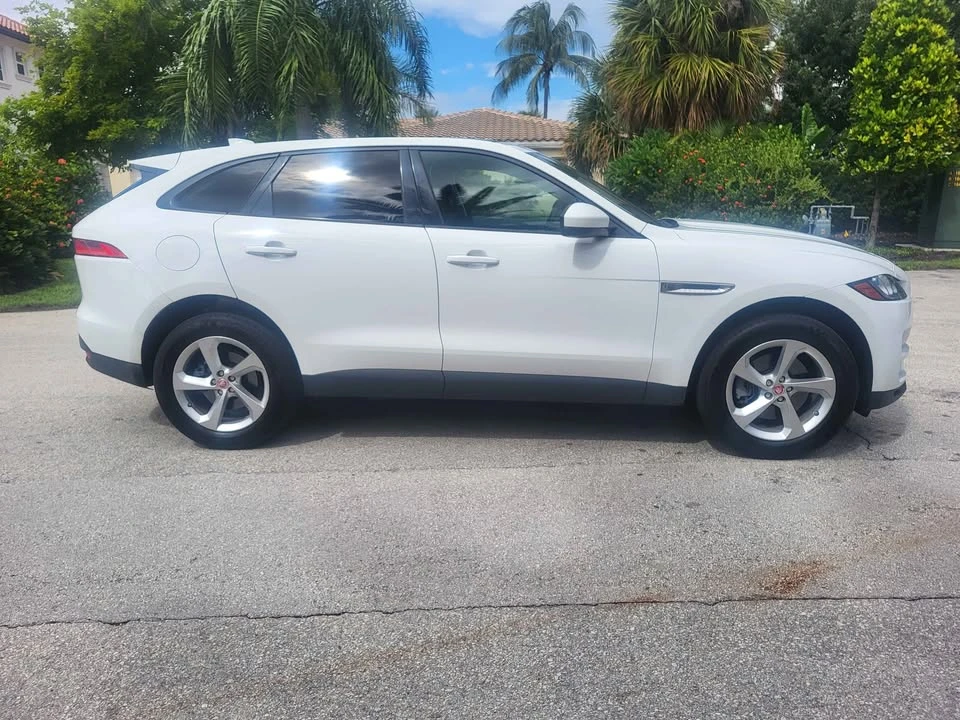 2018 Jaguar F-Pace - Image 3 of 11