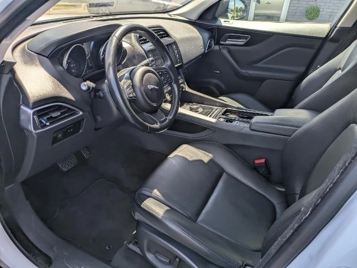 2018 Jaguar F-Pace - Image 11 of 19