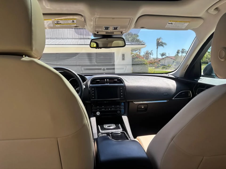 2018 Jaguar F-Pace - Image 7 of 10