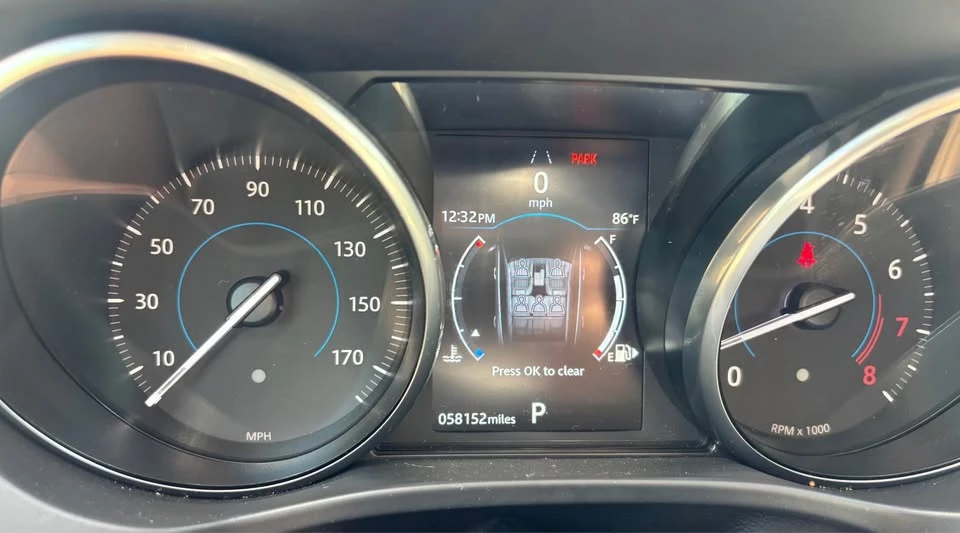2018 Jaguar F-Pace - Image 6 of 10
