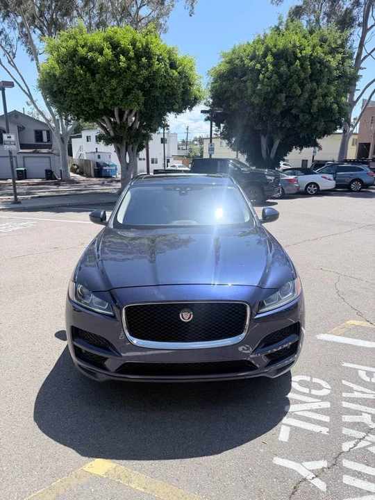 2018 Jaguar F-Pace - Image 2 of 10