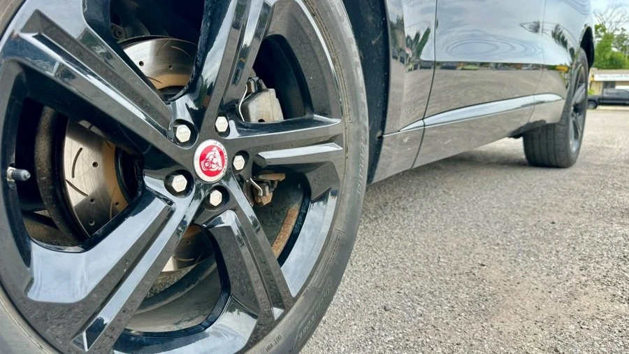 2018 Jaguar F-Pace - Image 10 of 20