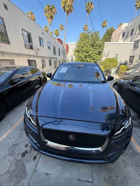 2018 Jaguar F-Pace - Image 2 of 7