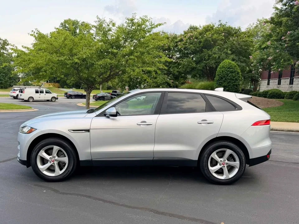 2018 Jaguar F-Pace - Image 8 of 17