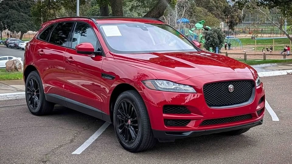 2018 Jaguar F-Pace - Image 5 of 14
