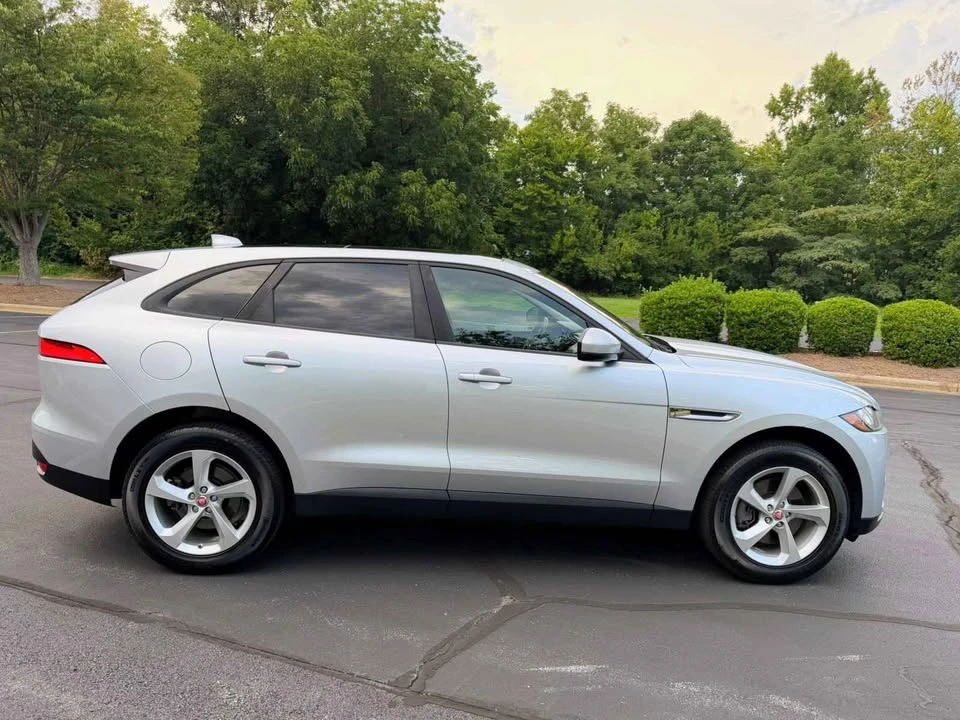 2018 Jaguar F-Pace - Image 7 of 17