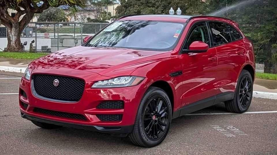 2018 Jaguar F-Pace - Image 7 of 14