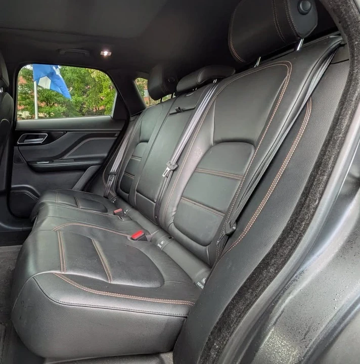 2018 Jaguar F-Pace - Image 9 of 19