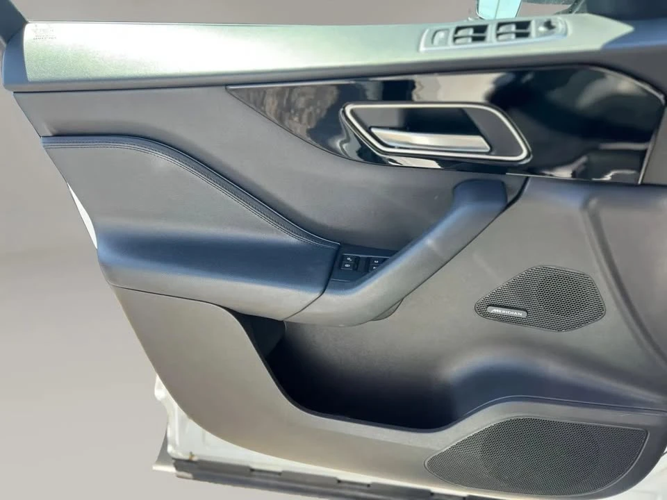 2018 Jaguar F-Pace - Image 19 of 20