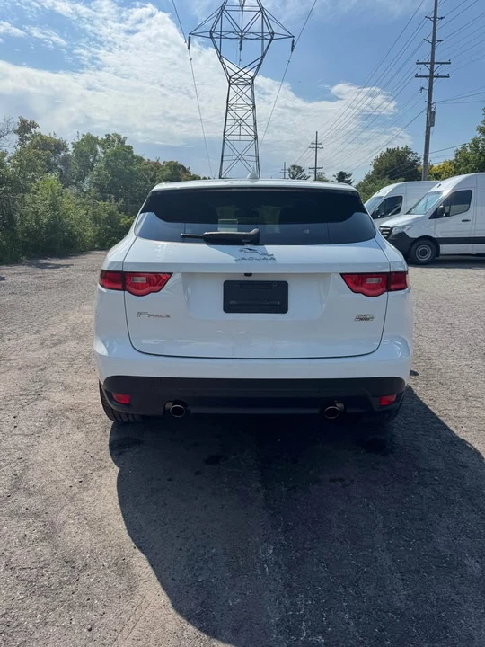 2018 Jaguar F-Pace - Image 5 of 18