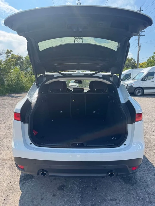 2018 Jaguar F-Pace - Image 6 of 18