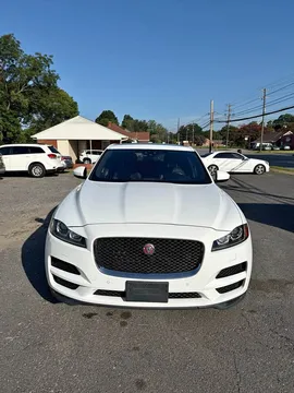 2018 Jaguar F-PACE 25T Premium