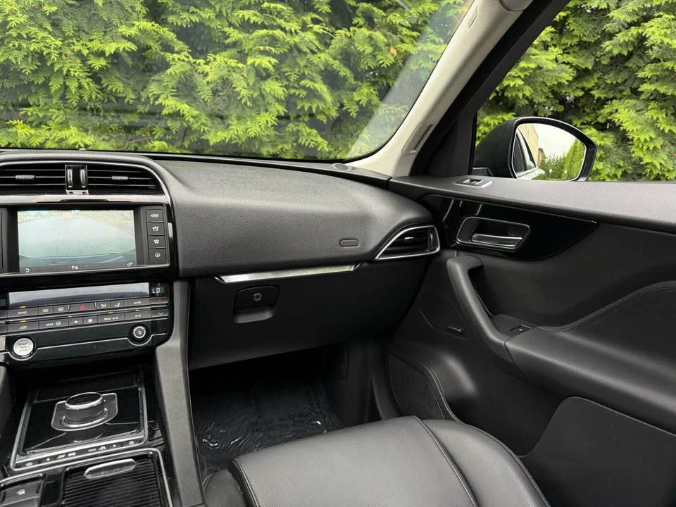 2018 Jaguar F-Pace - Image 15 of 20