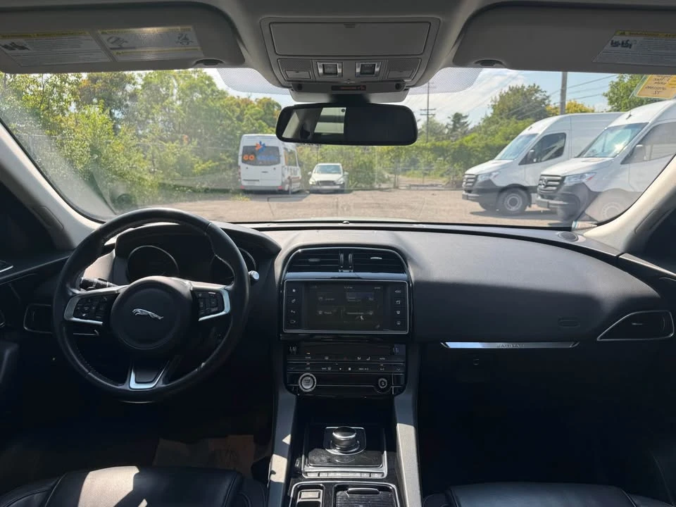 2018 Jaguar F-Pace - Image 8 of 18