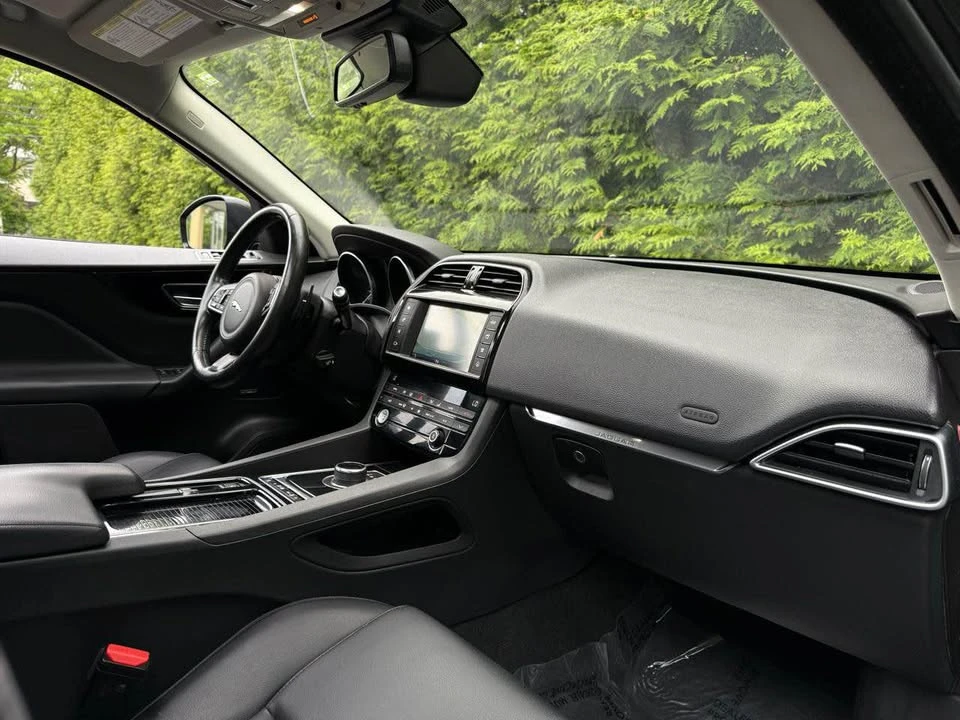 2018 Jaguar F-Pace - Image 9 of 20