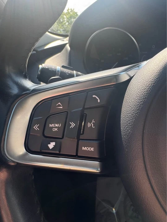 2018 Jaguar F-Pace - Image 16 of 18