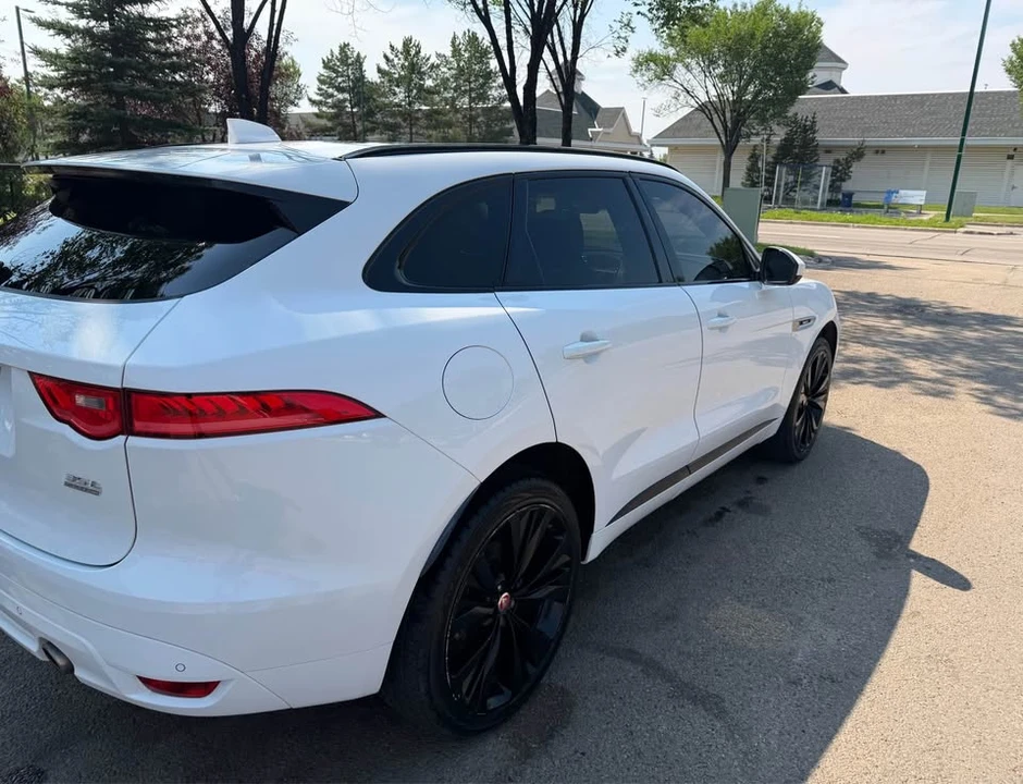 2018 Jaguar F-Pace - Image 3 of 13