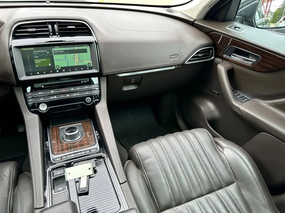 2018 Jaguar F-Pace - Image 12 of 20