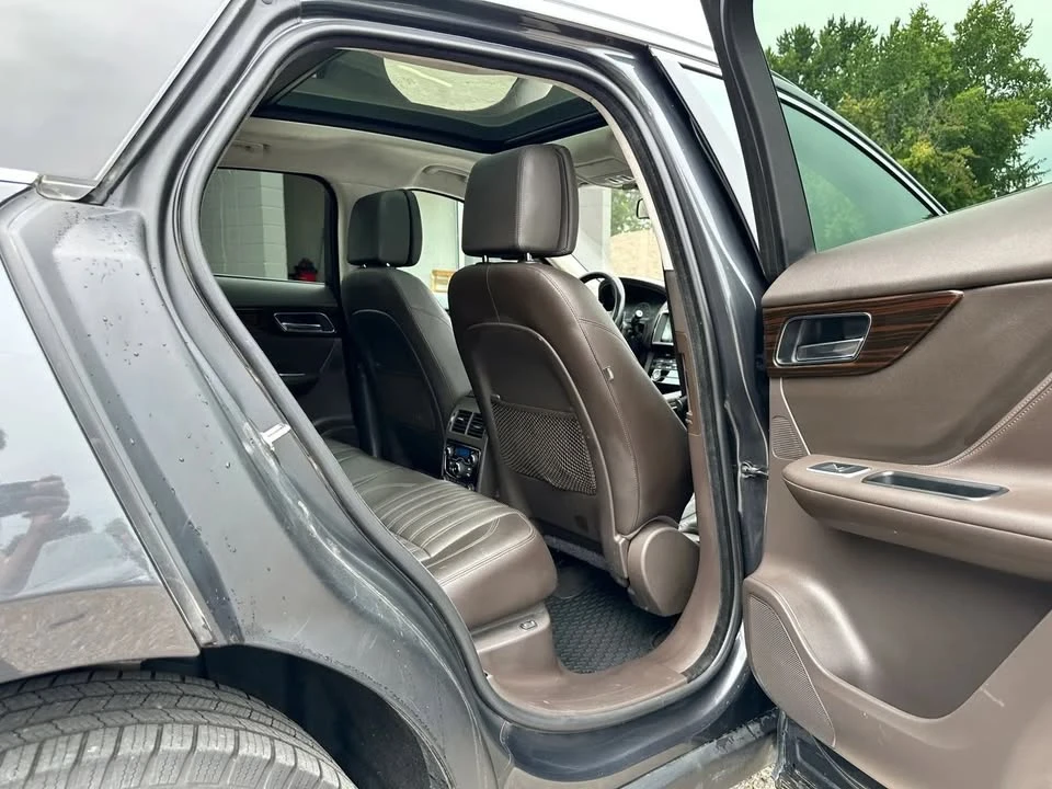 2018 Jaguar F-Pace - Image 14 of 20