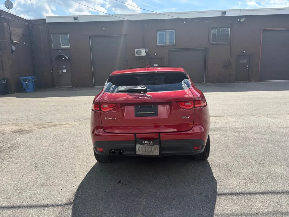 2018 Jaguar F-Pace - Image 5 of 18