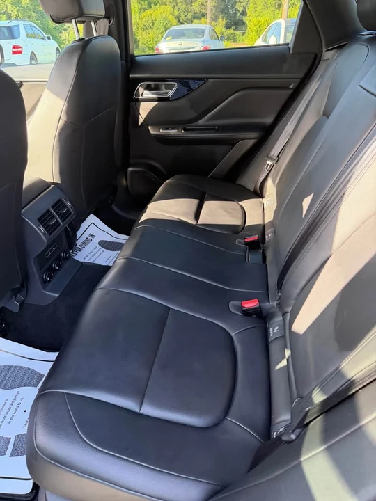 2018 Jaguar F-Pace - Image 7 of 14