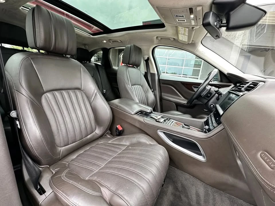 2018 Jaguar F-Pace - Image 18 of 20