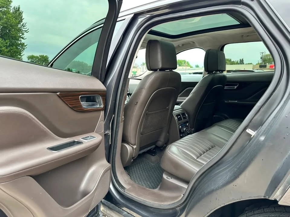2018 Jaguar F-Pace - Image 13 of 20