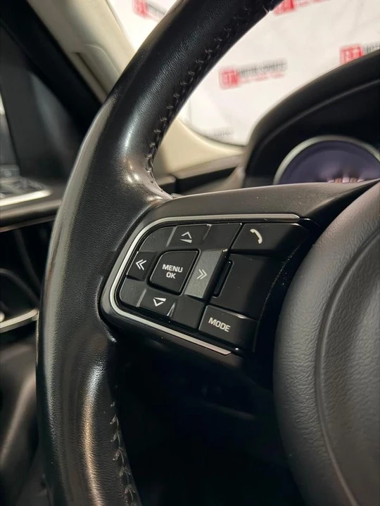2018 Jaguar F-Pace - Image 14 of 20