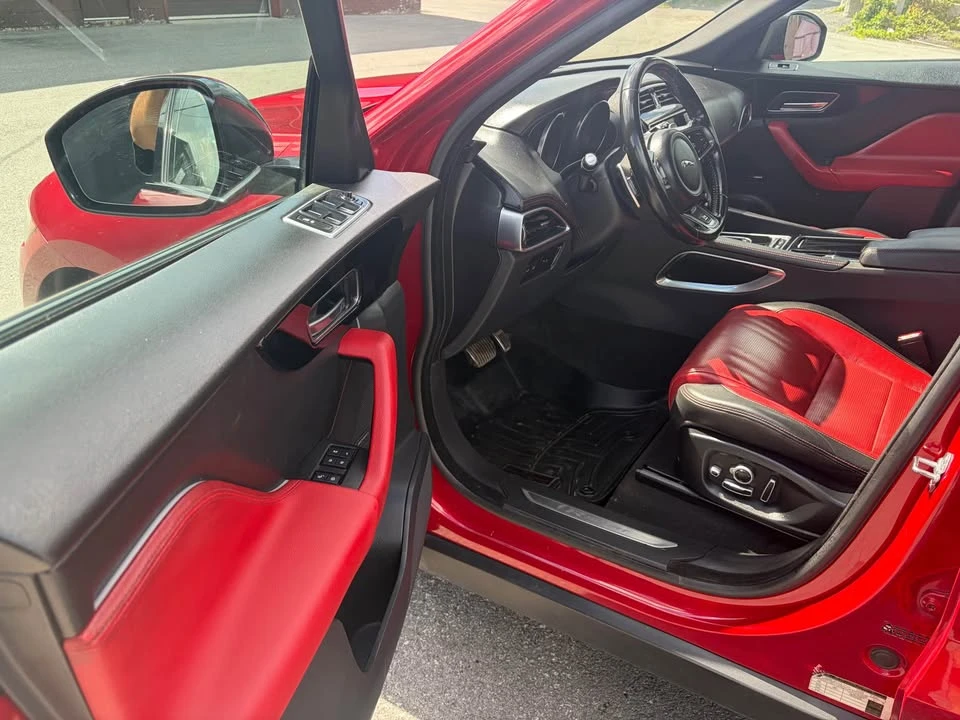 2018 Jaguar F-Pace - Image 10 of 18