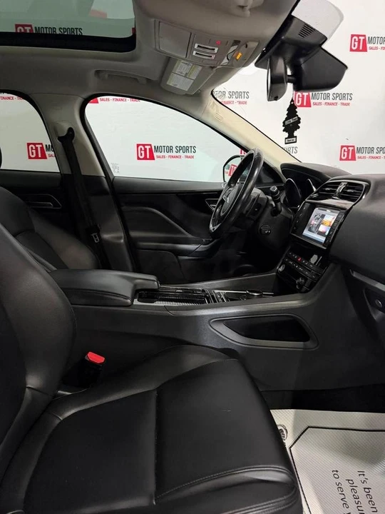 2018 Jaguar F-Pace - Image 7 of 20