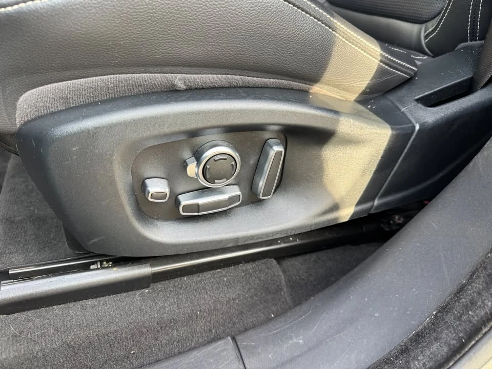 2018 Jaguar F-Pace - Image 10 of 20