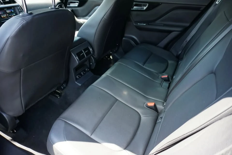 2018 Jaguar F-Pace - Image 20 of 20